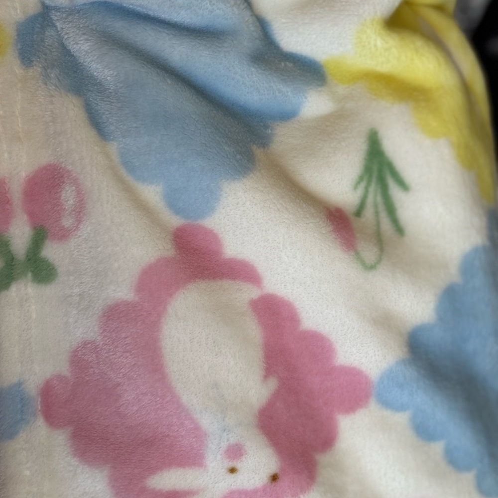 BCBGeneration Easter Oversized Throw - Picture 3 of 7